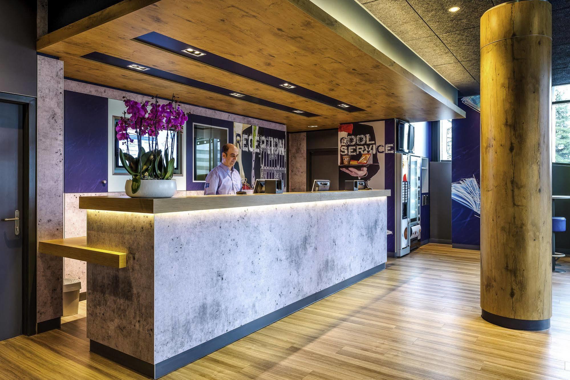 Ibis Budget Geneve Aeroport Vernier Exterior photo